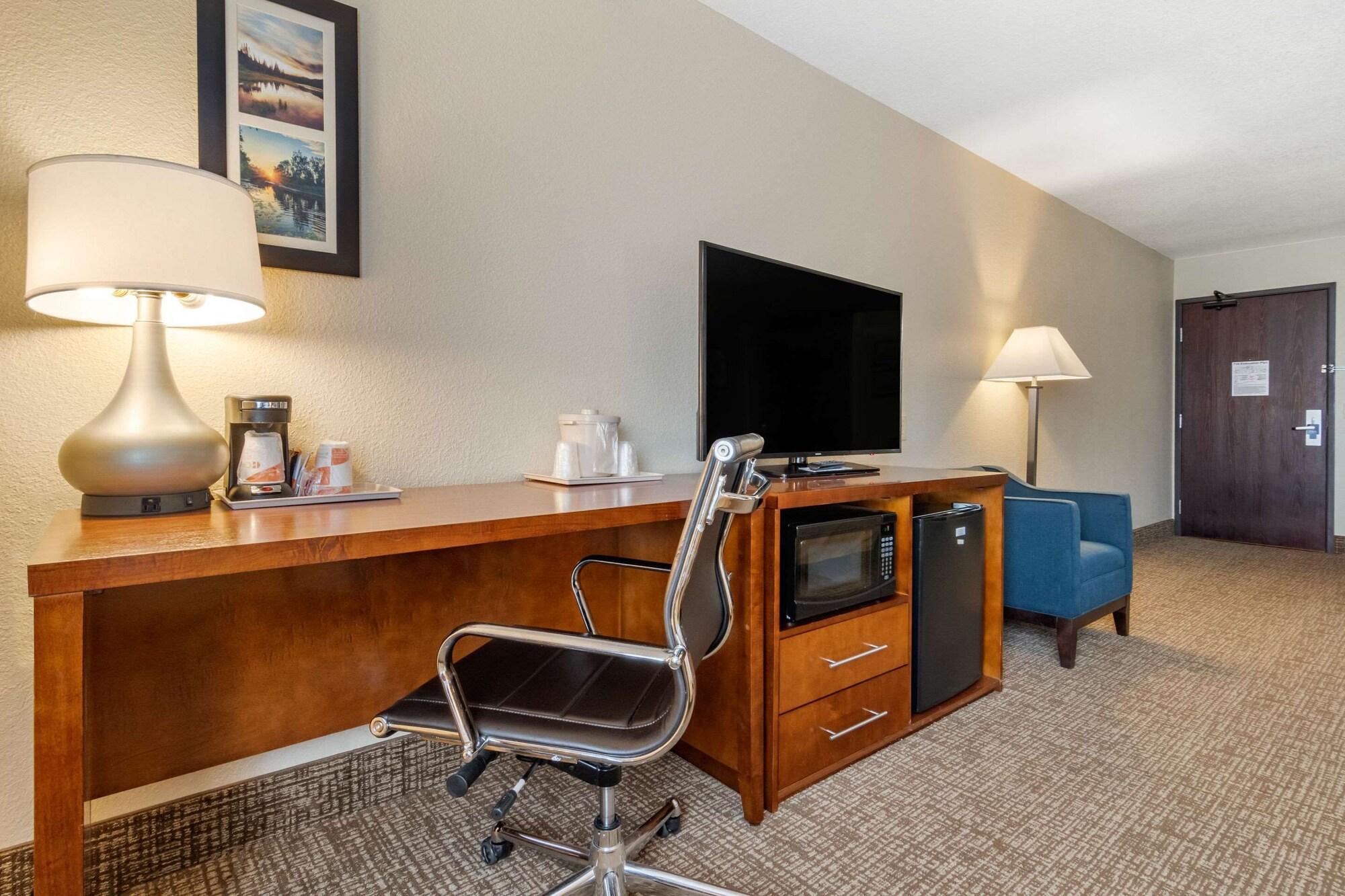 Comfort Inn & Suites South Hill I-85 Eksteriør billede