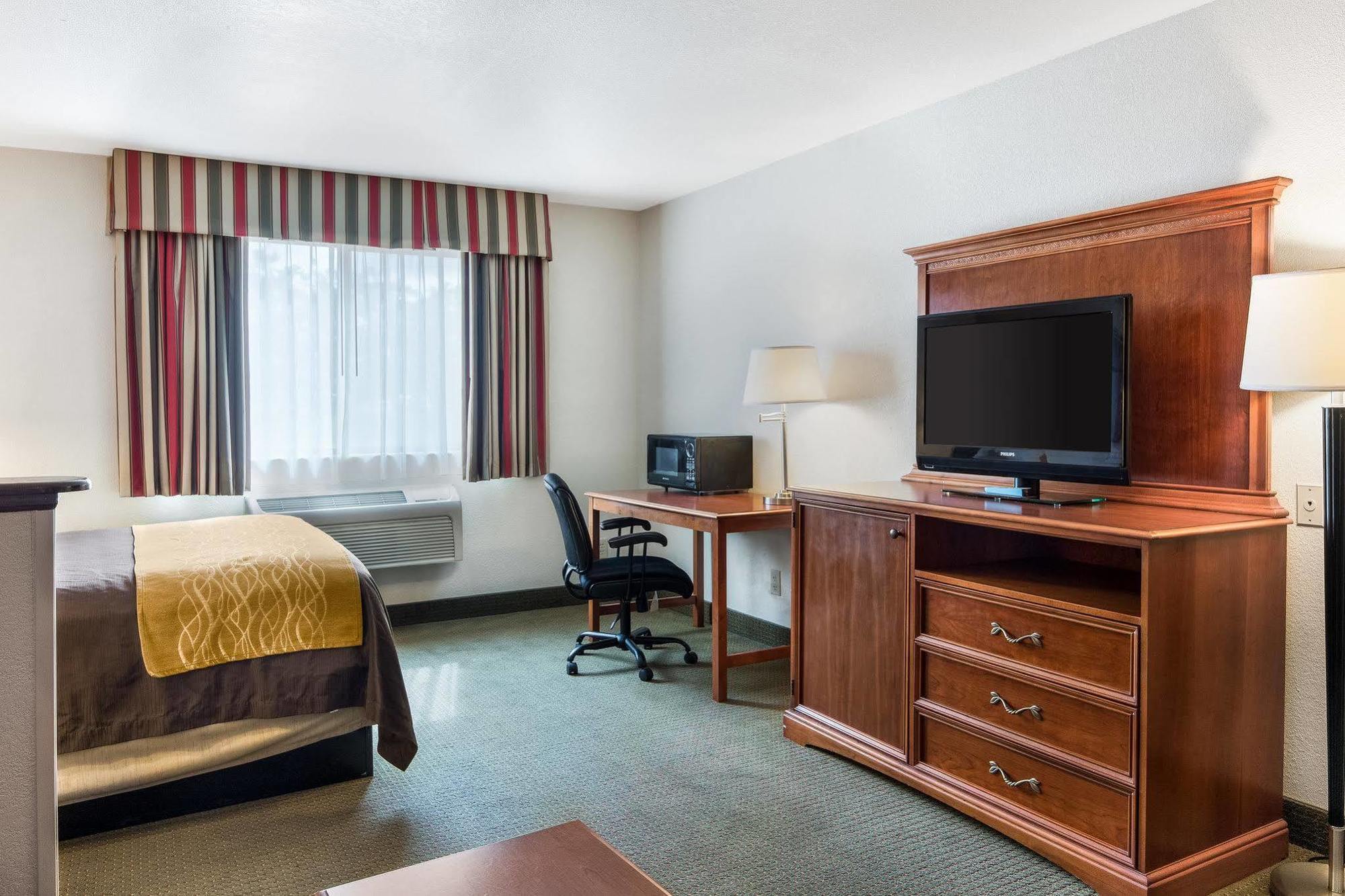 Comfort Inn & Suites South Hill I-85 Eksteriør billede